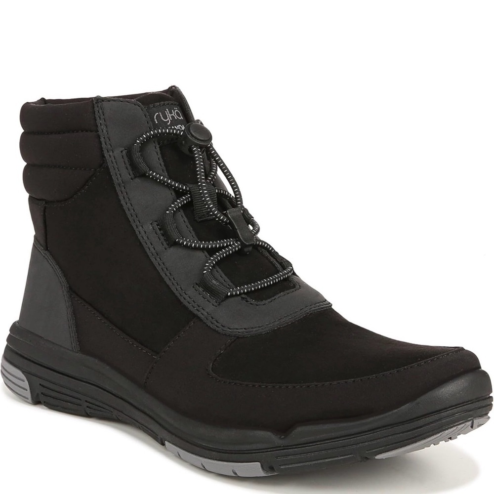 Ryka Women's Black Winter Boots. Size US 5